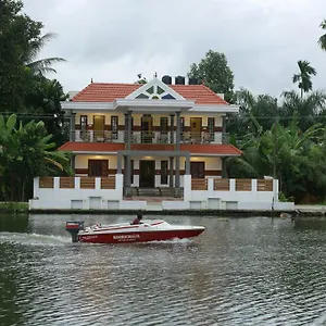 בית אירוח Mango Kerala Homes, קומרקום